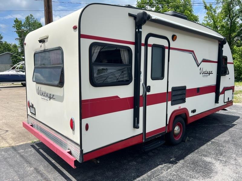 Gulf Stream Coach, Inc B Touring Cruiser  2017