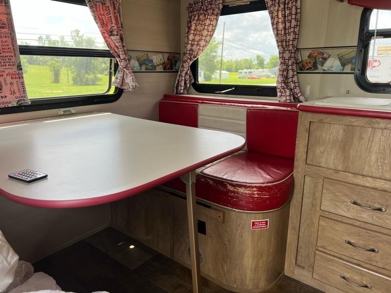 Gulf Stream Coach, Inc B Touring Cruiser  2017