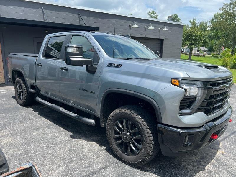 Chevrolet Silverado 2500HD 4WD Crew Cab 153" LT w/2LT 2026