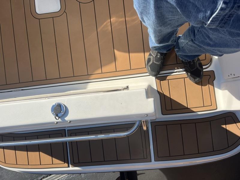 Bayliner Pleasure Boat Base 2010