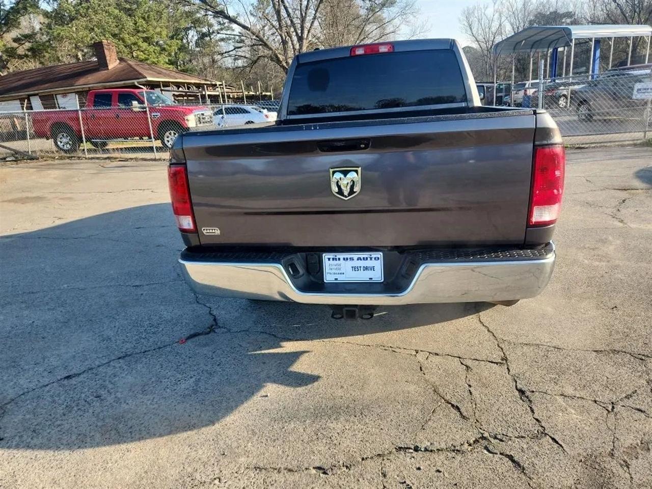 RAM 1500 Tradesman Quad Cab 4WD 2018