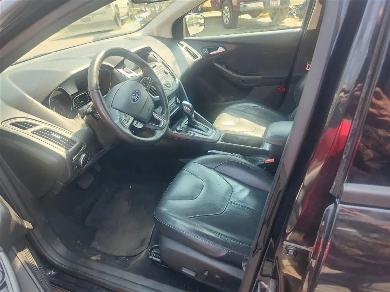 Ford Focus SE Sedan 2015