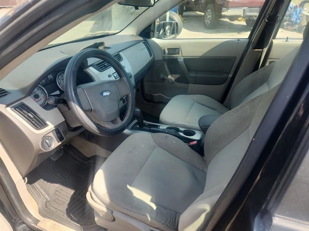 Ford Focus S Sedan 2011