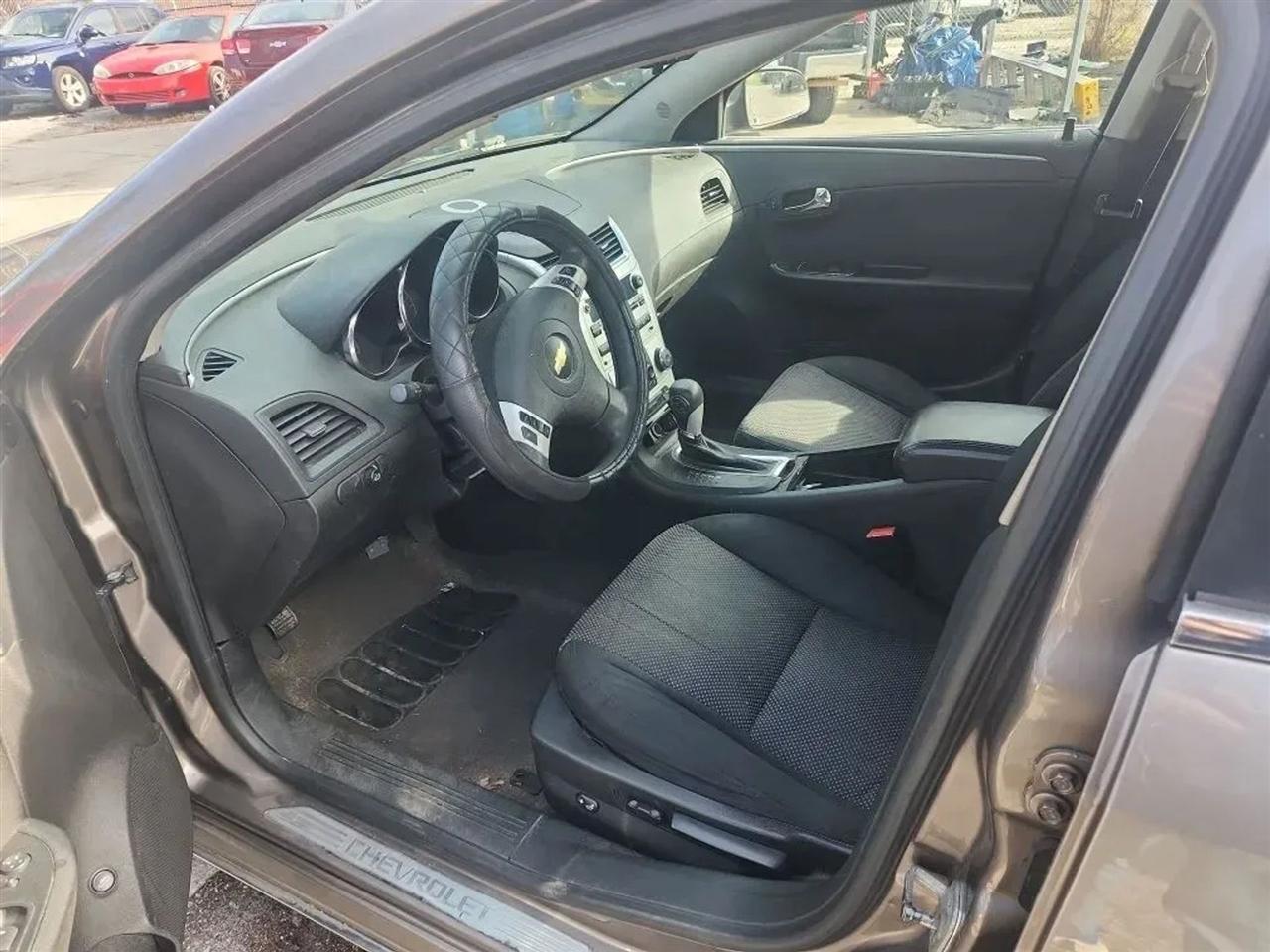 Chevrolet Malibu 1LT 2012