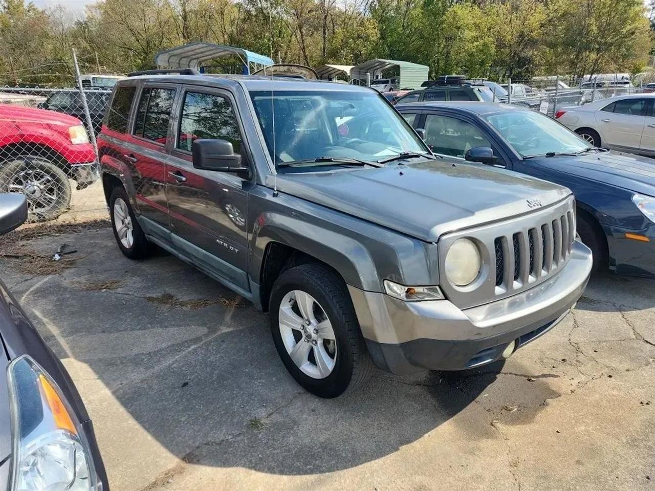 Jeep Patriot Sport 2WD 2012