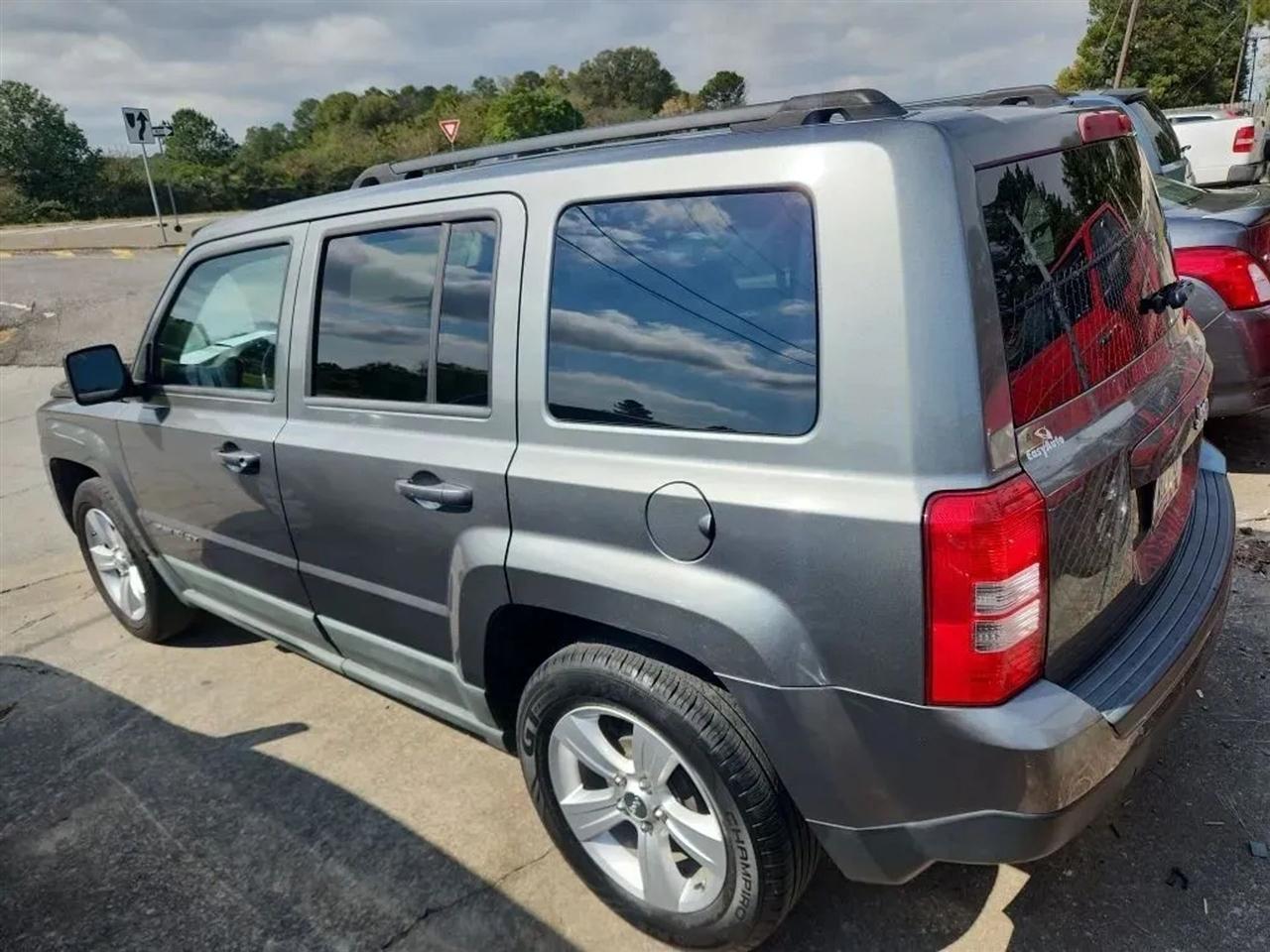 Jeep Patriot Sport 2WD 2012