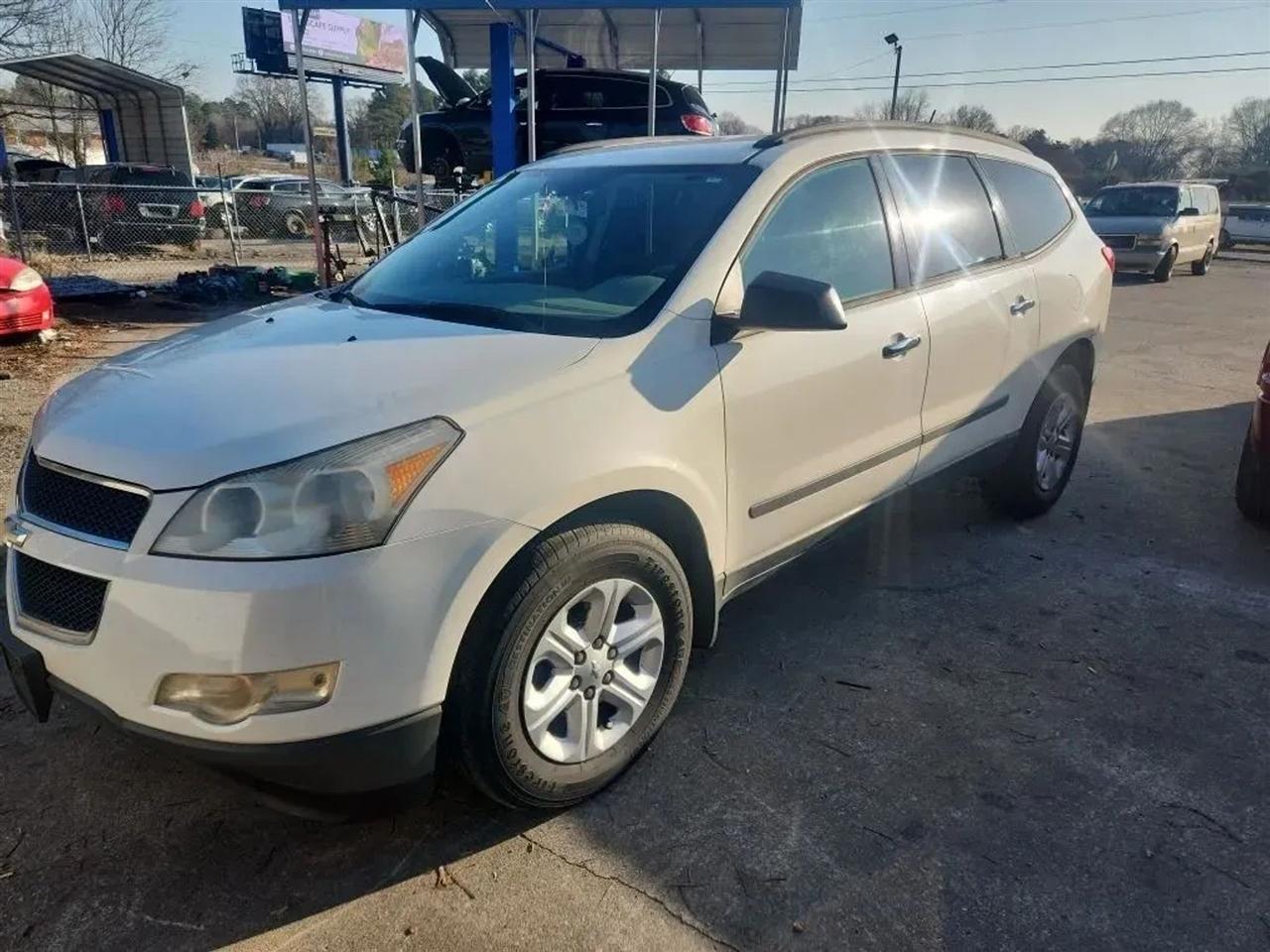 2011 Chevrolet Traverse LS FWD's photo
