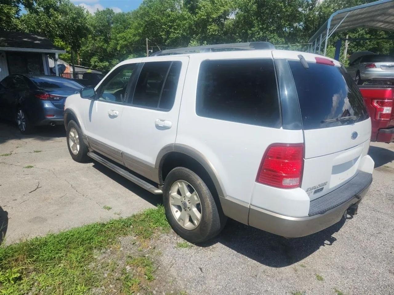 Ford Explorer Eddie Bauer 4.0L 2WD 2003