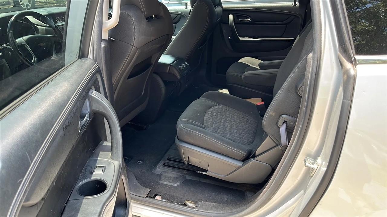 Chevrolet Traverse 1LT FWD 2013