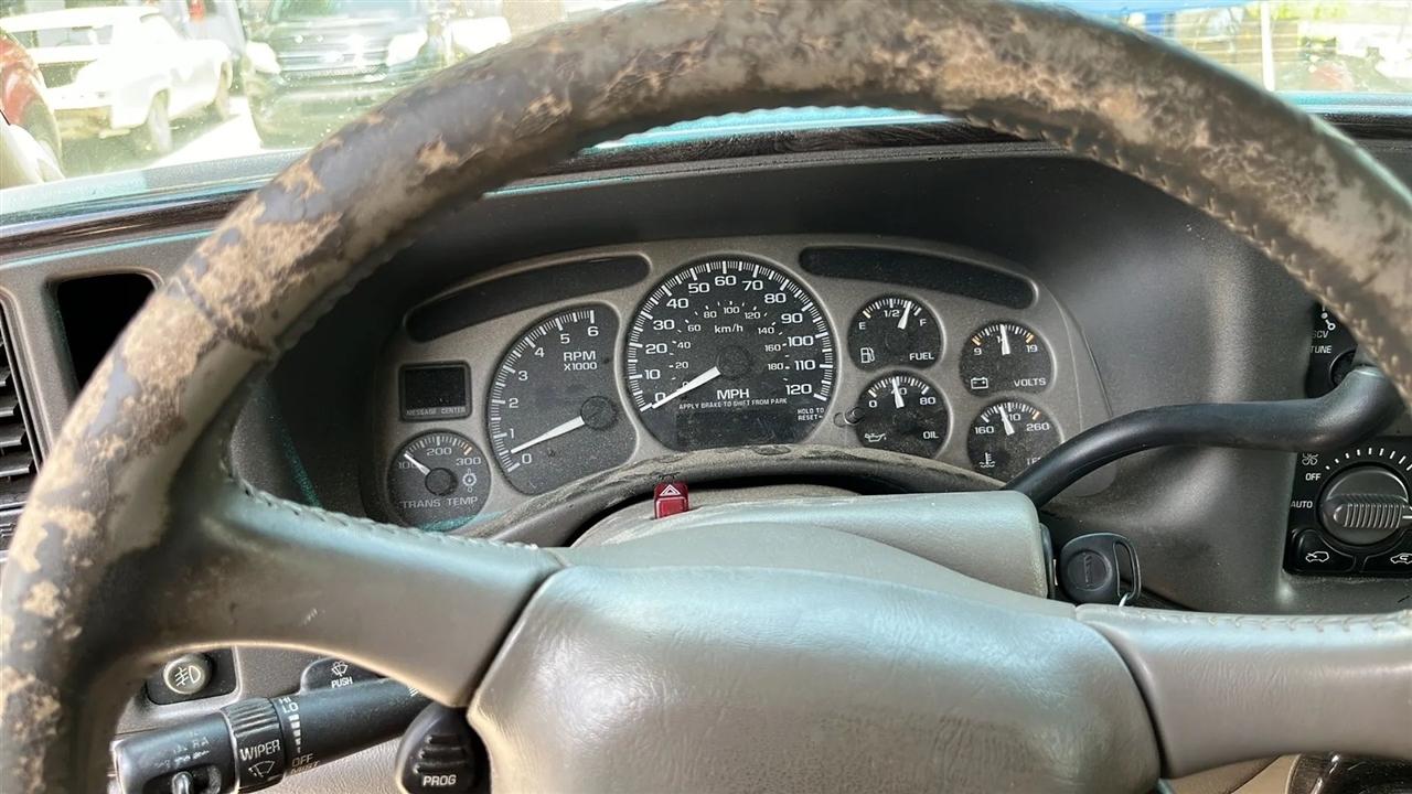 GMC Yukon Denali XL 2002