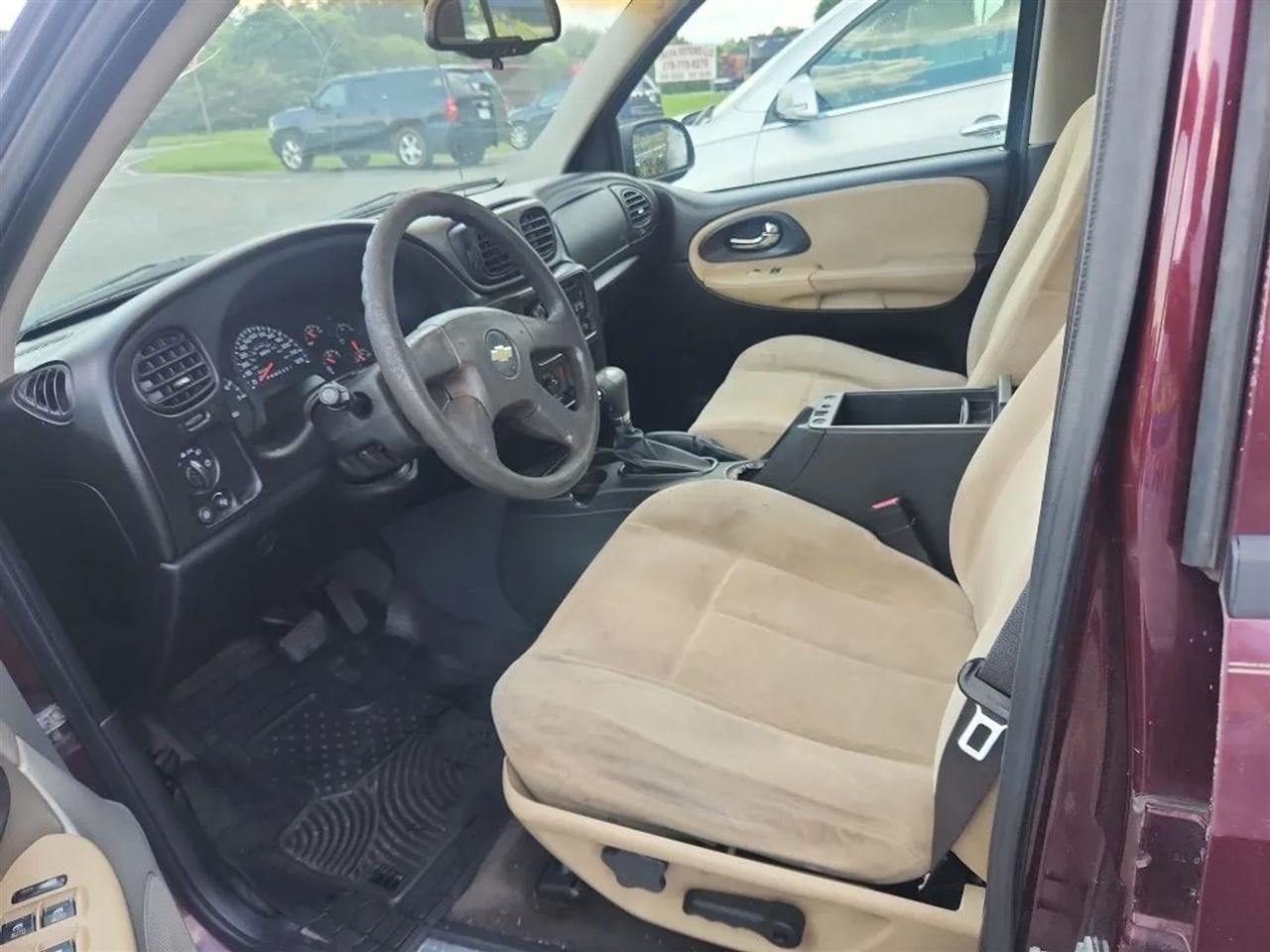 Chevrolet TrailBlazer LS 2WD 2006