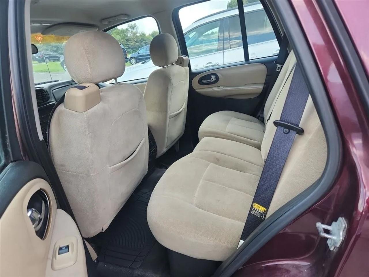 Chevrolet TrailBlazer LS 2WD 2006