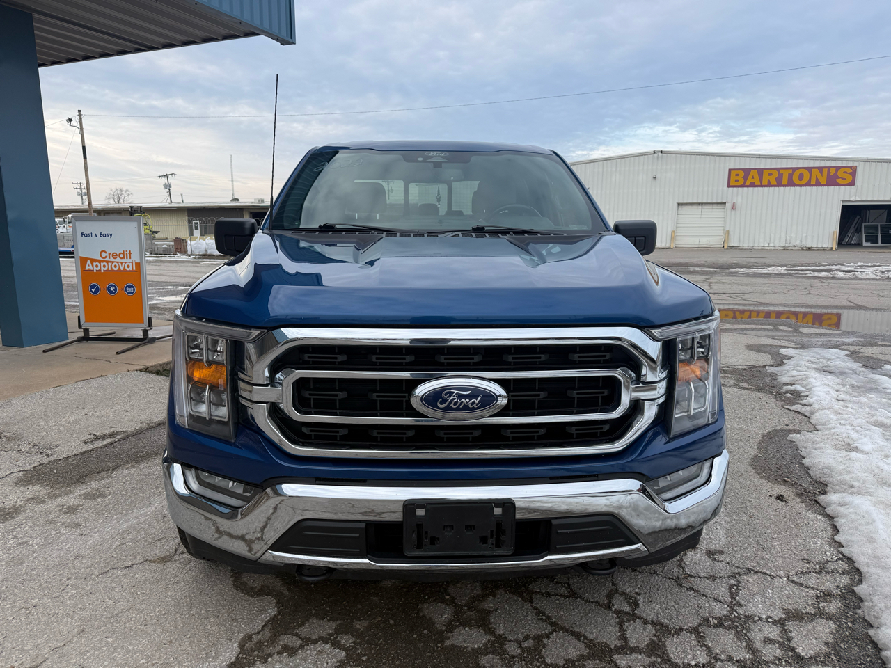 Ford F-150 XLT SuperCrew 4WD 2022