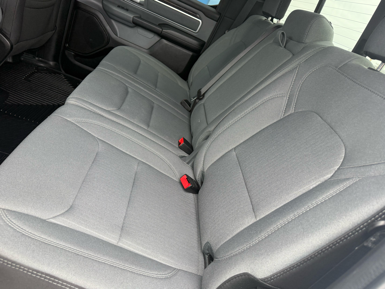 RAM 1500 Big Horn Crew Cab SWB 4WD 2023