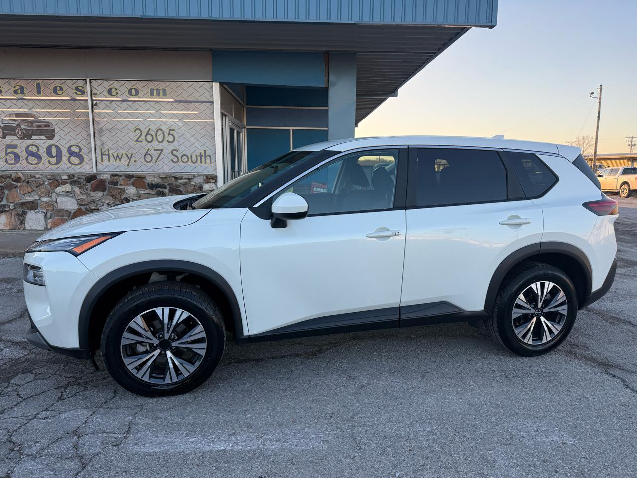 2023 Nissan Rogue FWD SV