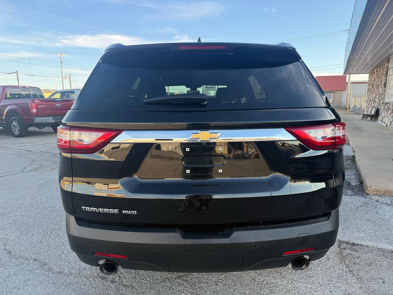Chevrolet Traverse AWD 4dr LS w/1FL 2020