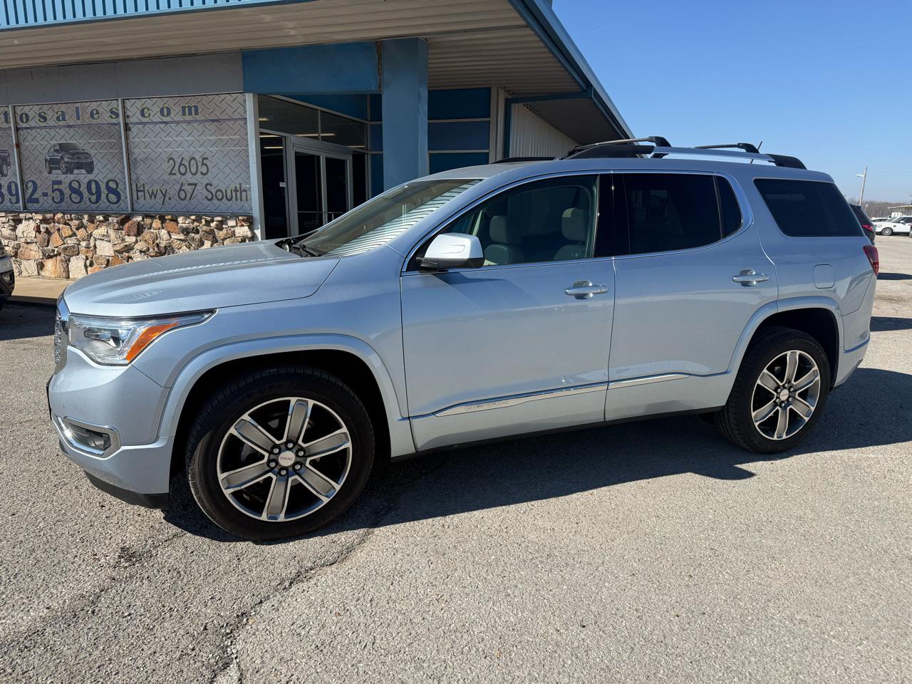 GMC Acadia AWD 4dr Denali 2017