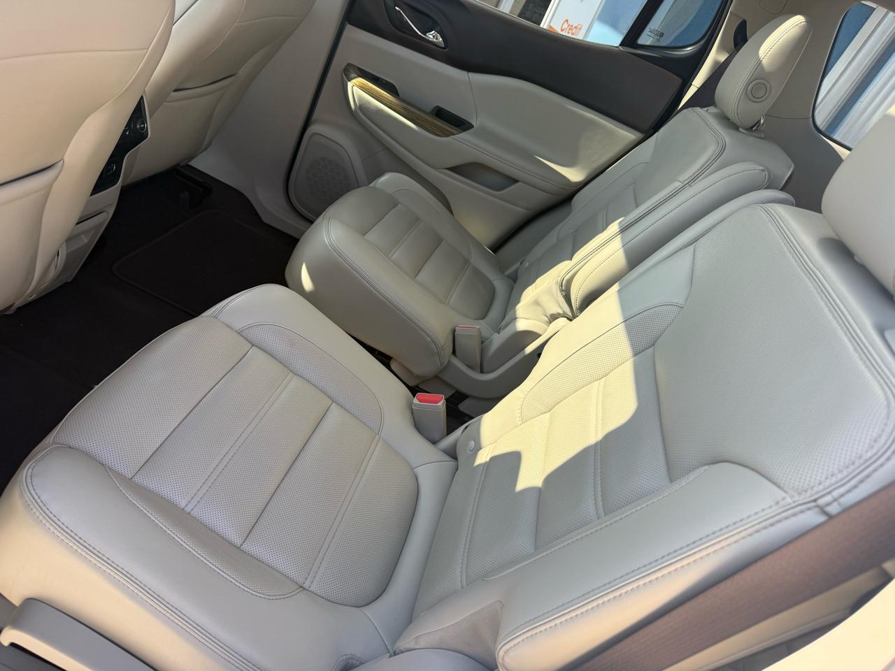 GMC Acadia AWD 4dr Denali 2017