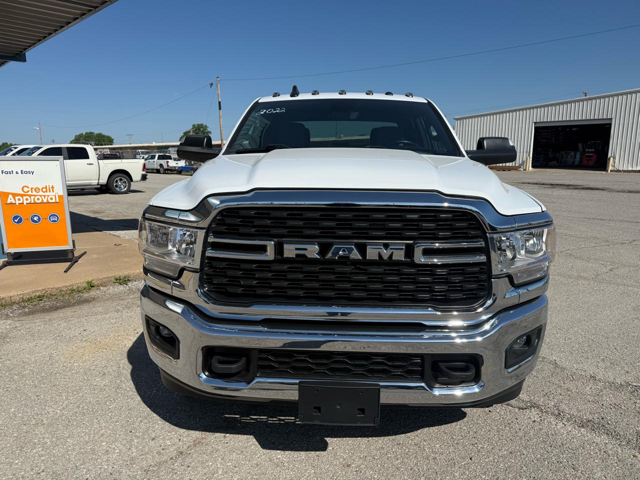RAM 2500 Big Horn 4x4 Crew Cab 6'4" Box 2022