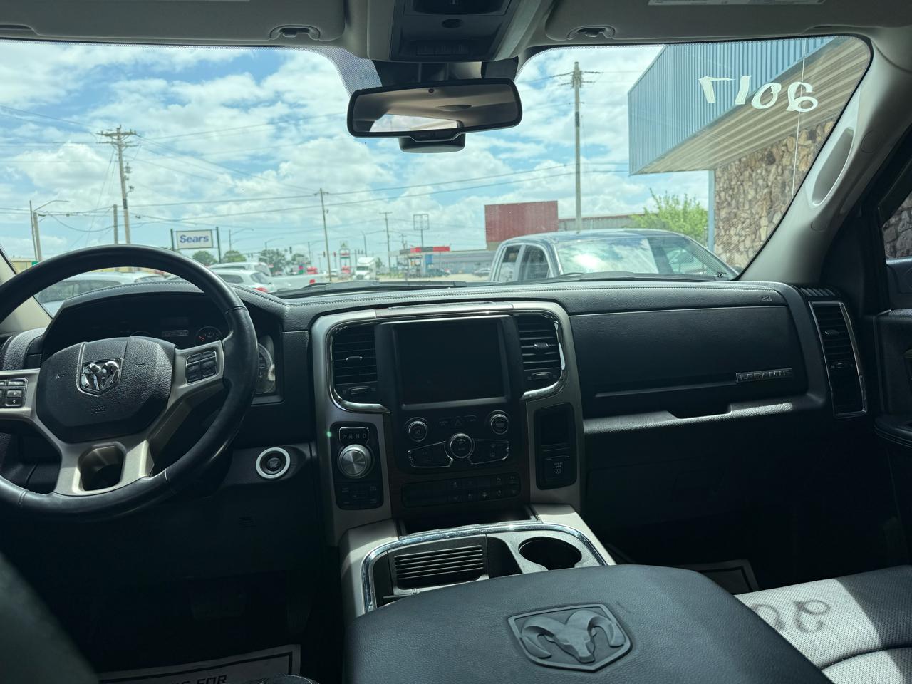 RAM 1500 Laramie 4x4 Crew Cab 5'7" Box 2017