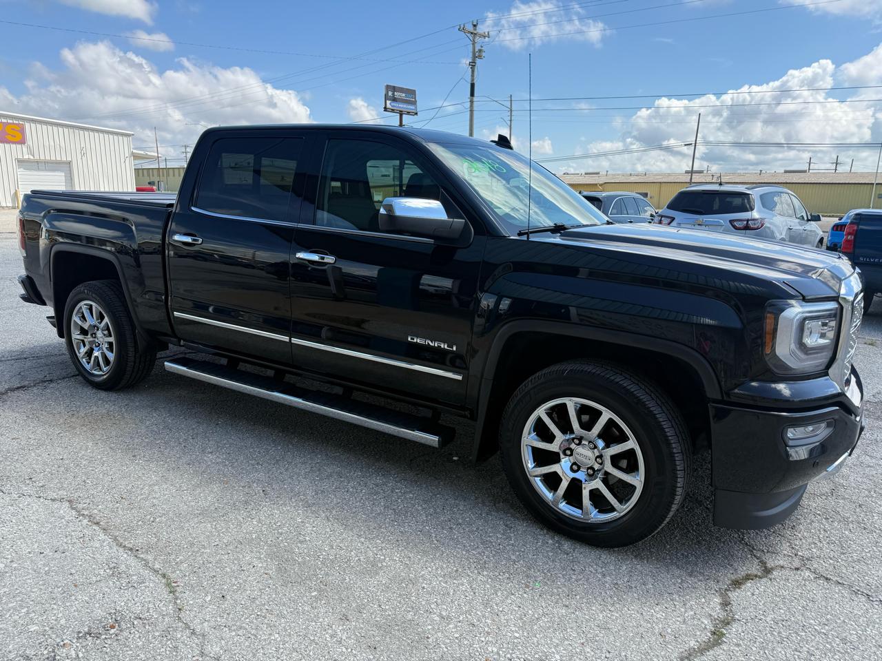 2018 GMC Sierra 1500 4WD Crew Cab 143.5" Denali