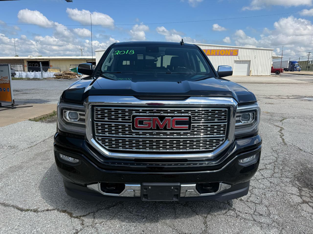 GMC Sierra 1500 4WD Crew Cab 143.5" Denali 2018
