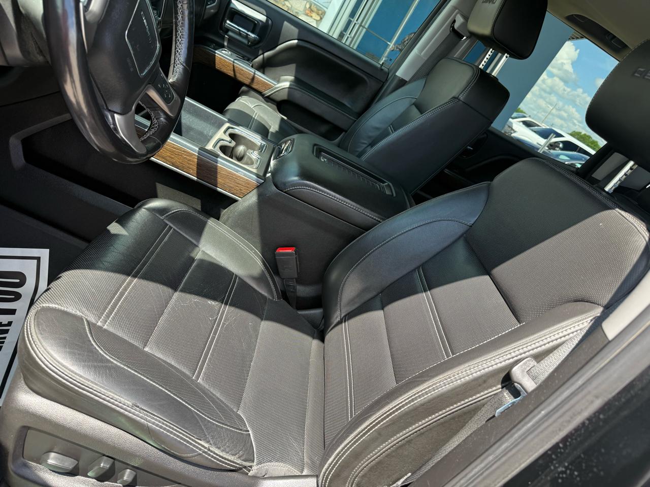 GMC Sierra 1500 4WD Crew Cab 143.5" Denali 2018