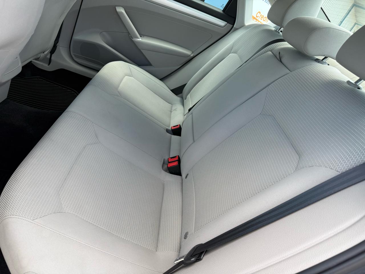 Volkswagen Passat 4dr Sdn 1.8T Auto S PZEV 2016