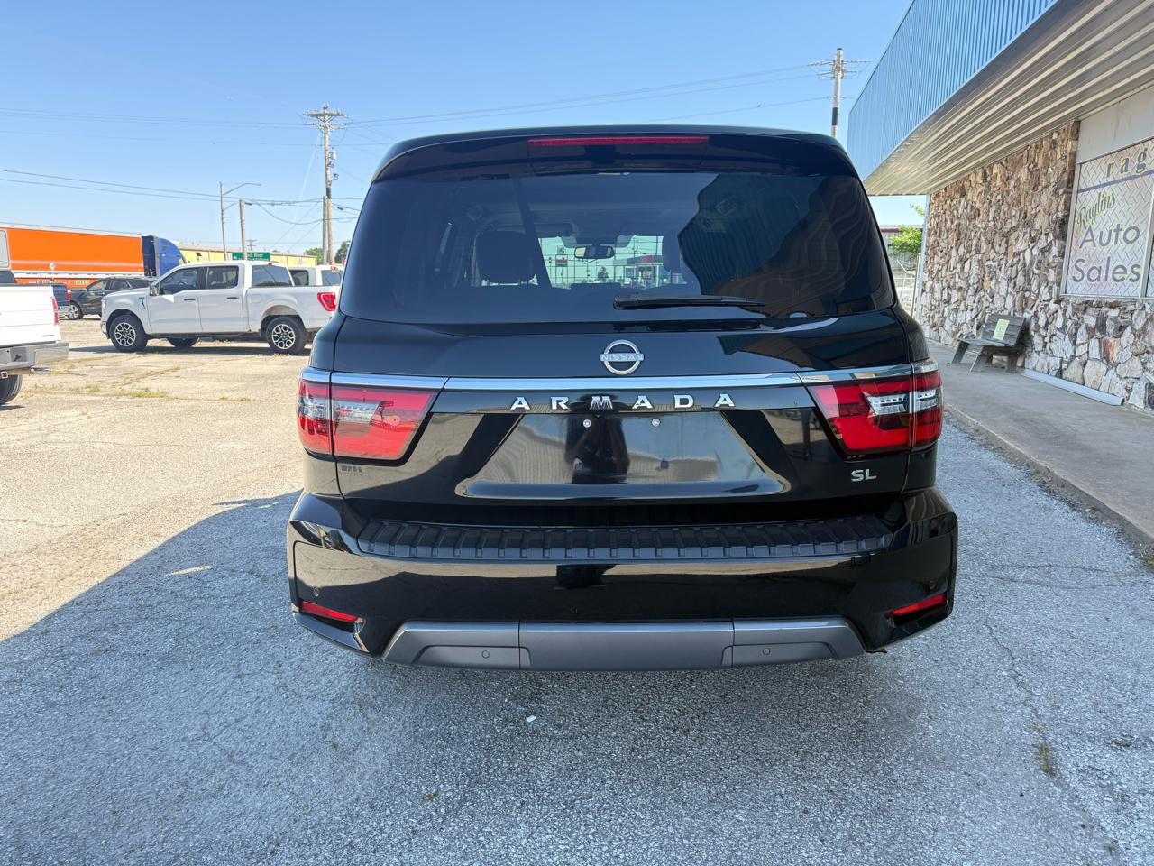 Nissan Armada 4x4 SL 2021
