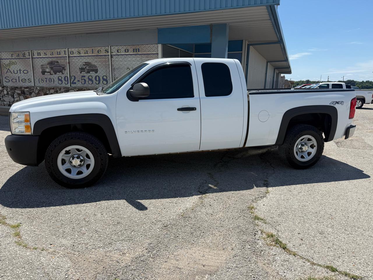 Chevrolet Silverado 1500 4WD Ext Cab 143.5" Work Truck 2012