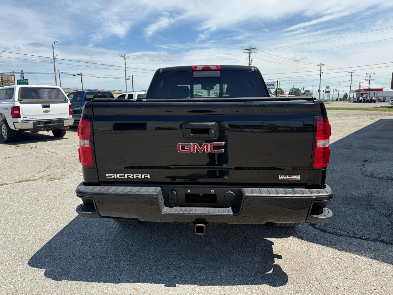GMC Sierra 1500 4WD Crew Cab 143.5" SLT 2015