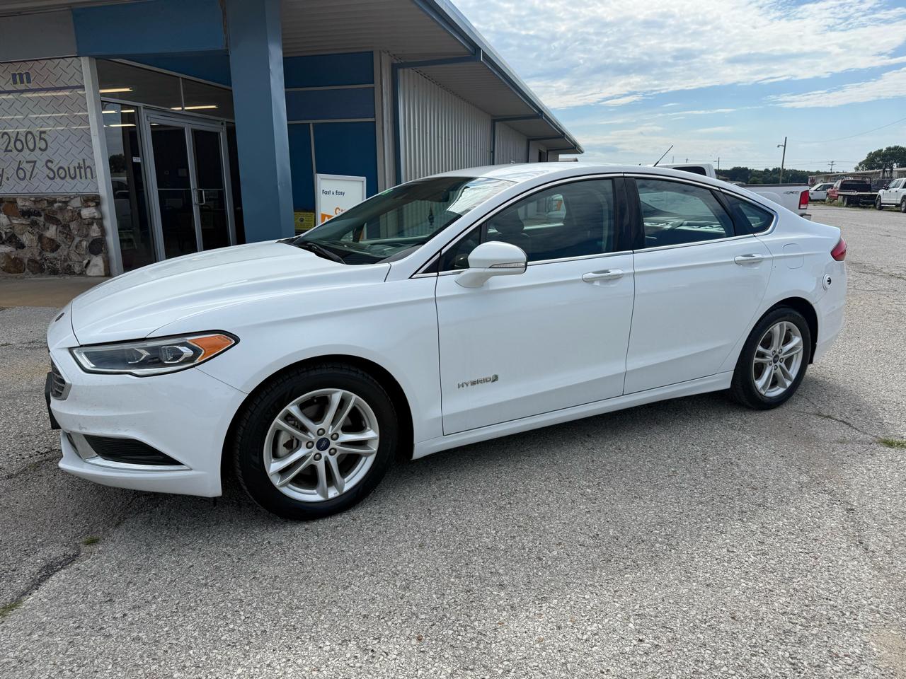 Ford Fusion Hybrid SE FWD 2018