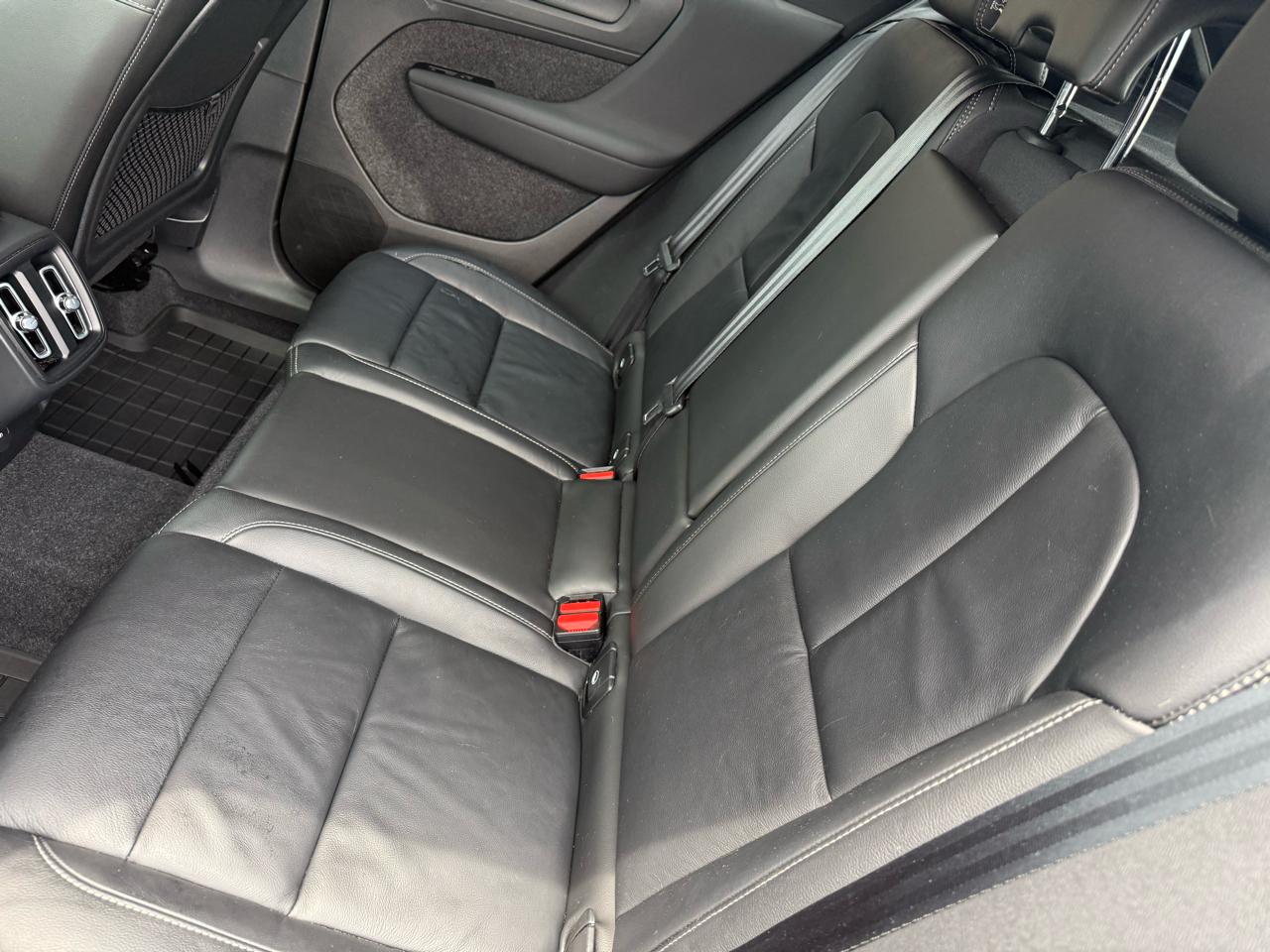 Volvo XC40 T5 AWD Momentum 2022