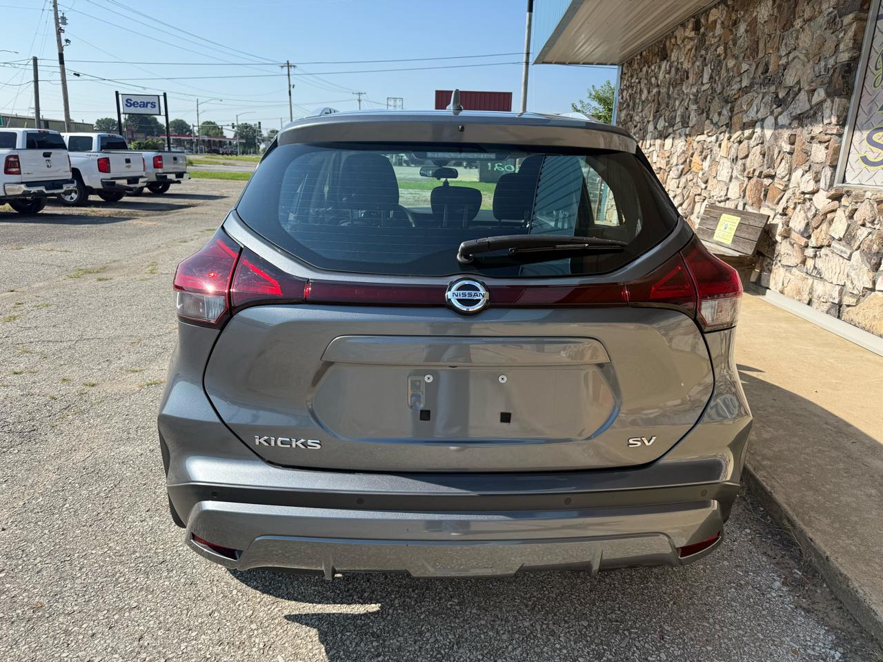 Nissan Kicks SV FWD 2021