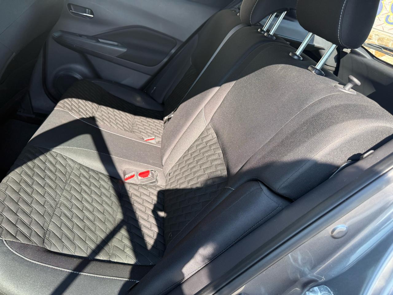 Nissan Kicks SV FWD 2021