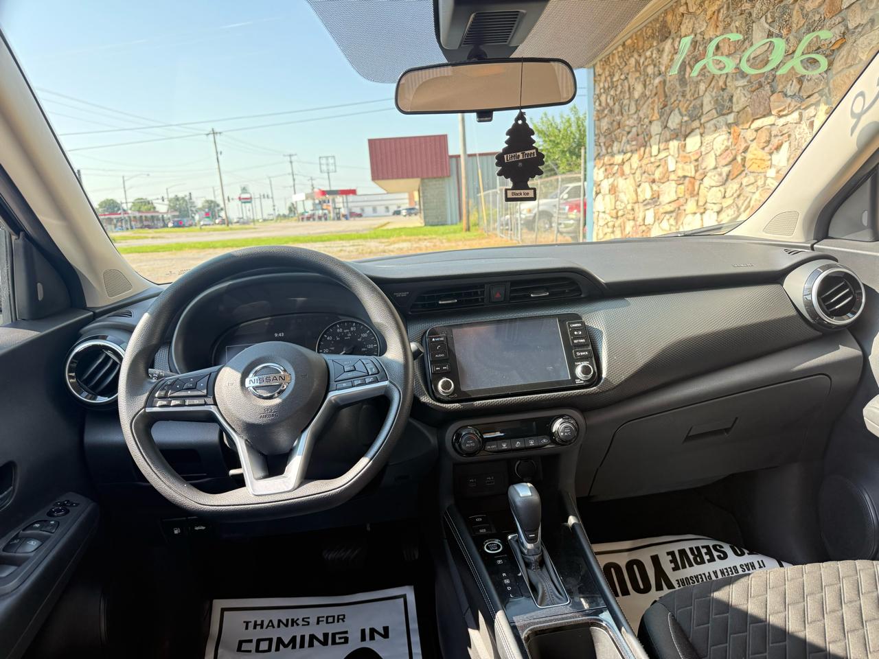 Nissan Kicks SV FWD 2021