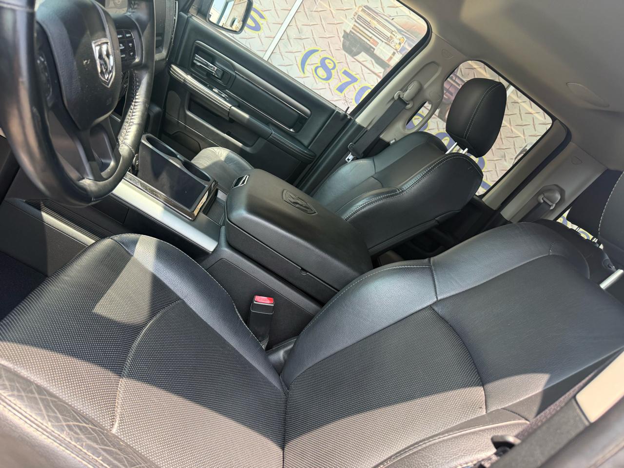 RAM 1500 4WD Quad Cab 140.5" Sport 2015