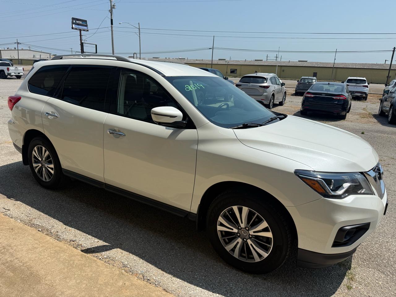 Nissan Pathfinder 4x4 SL 2019