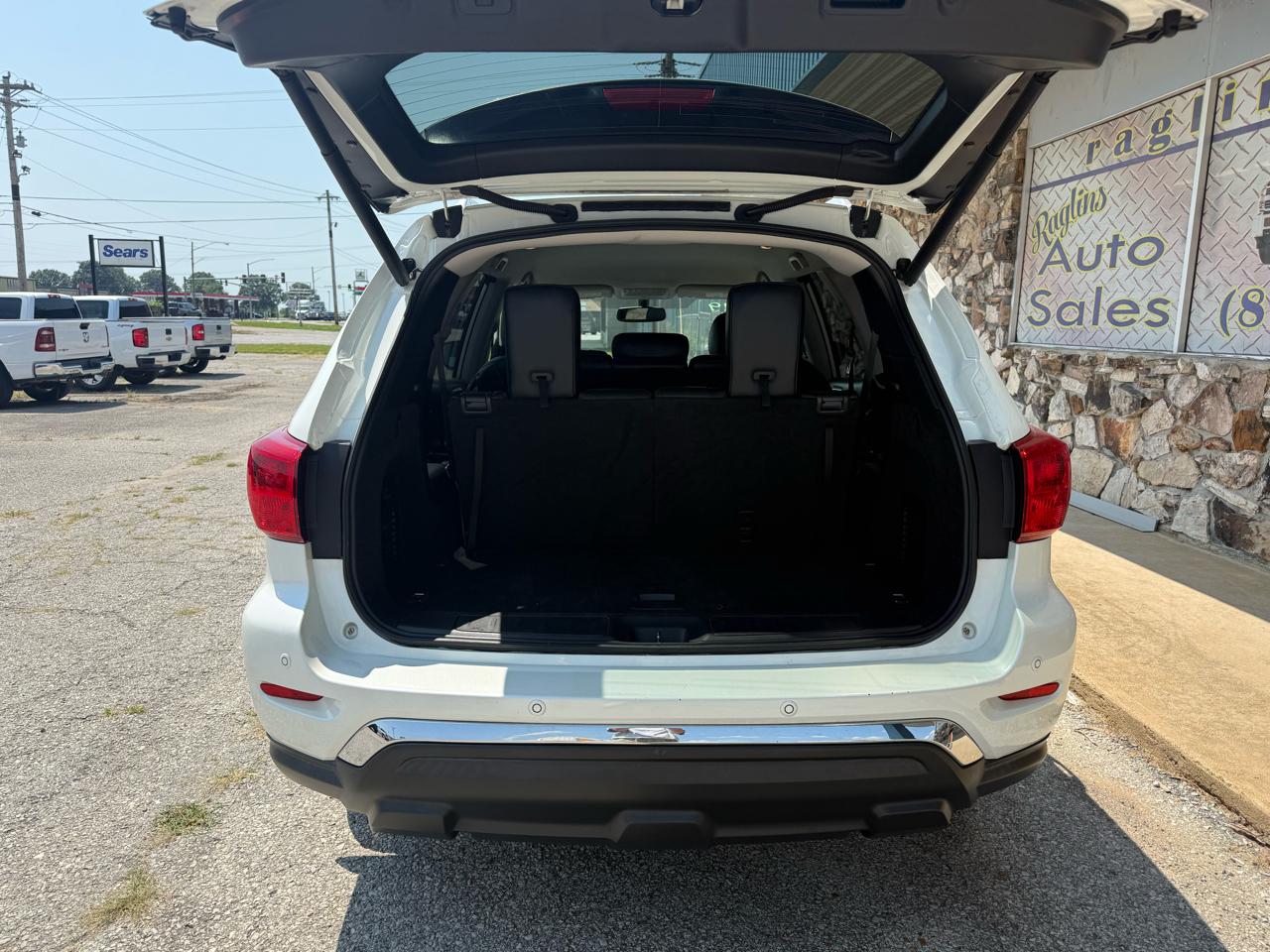 Nissan Pathfinder 4x4 SL 2019