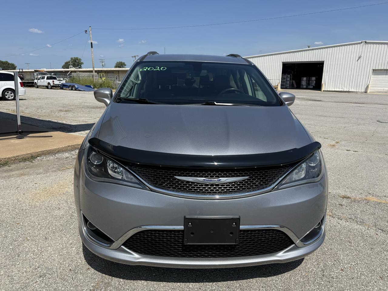 Chrysler Pacifica Touring L FWD 2020