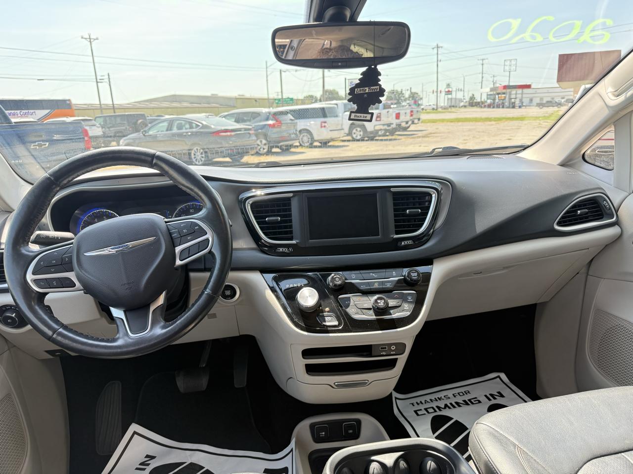 Chrysler Pacifica Touring L FWD 2020