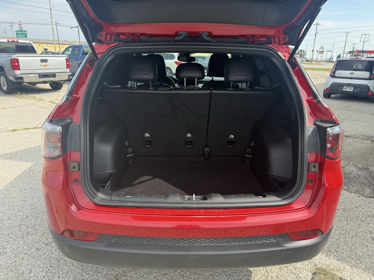 Jeep Compass Latitude Lux 4x4 2023