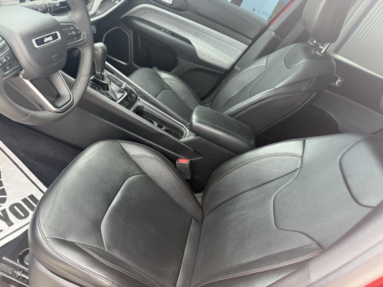 Jeep Compass Latitude Lux 4x4 2023
