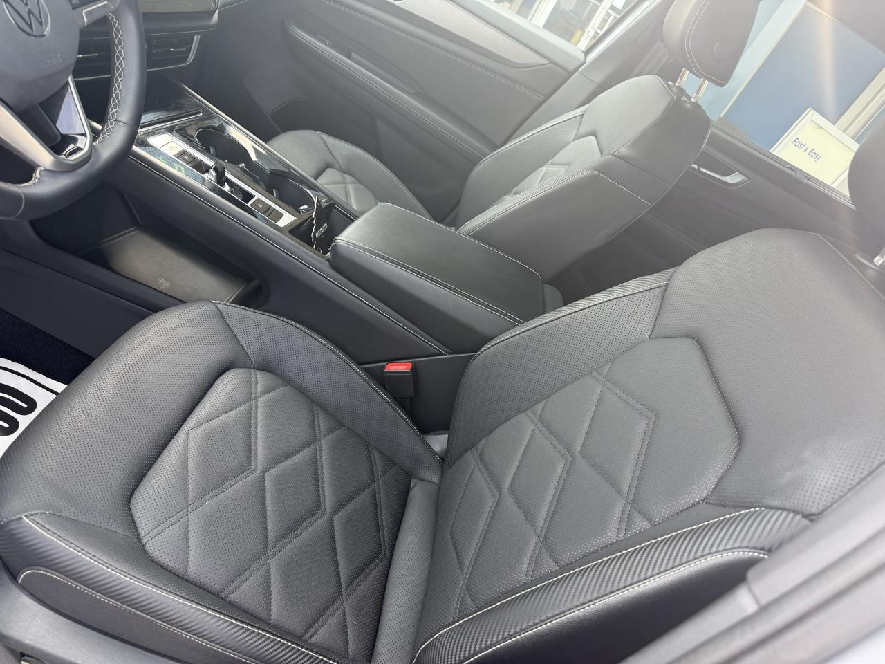Volkswagen Atlas Cross Sport 2.0T SE w/Technology 4MOTION 2024
