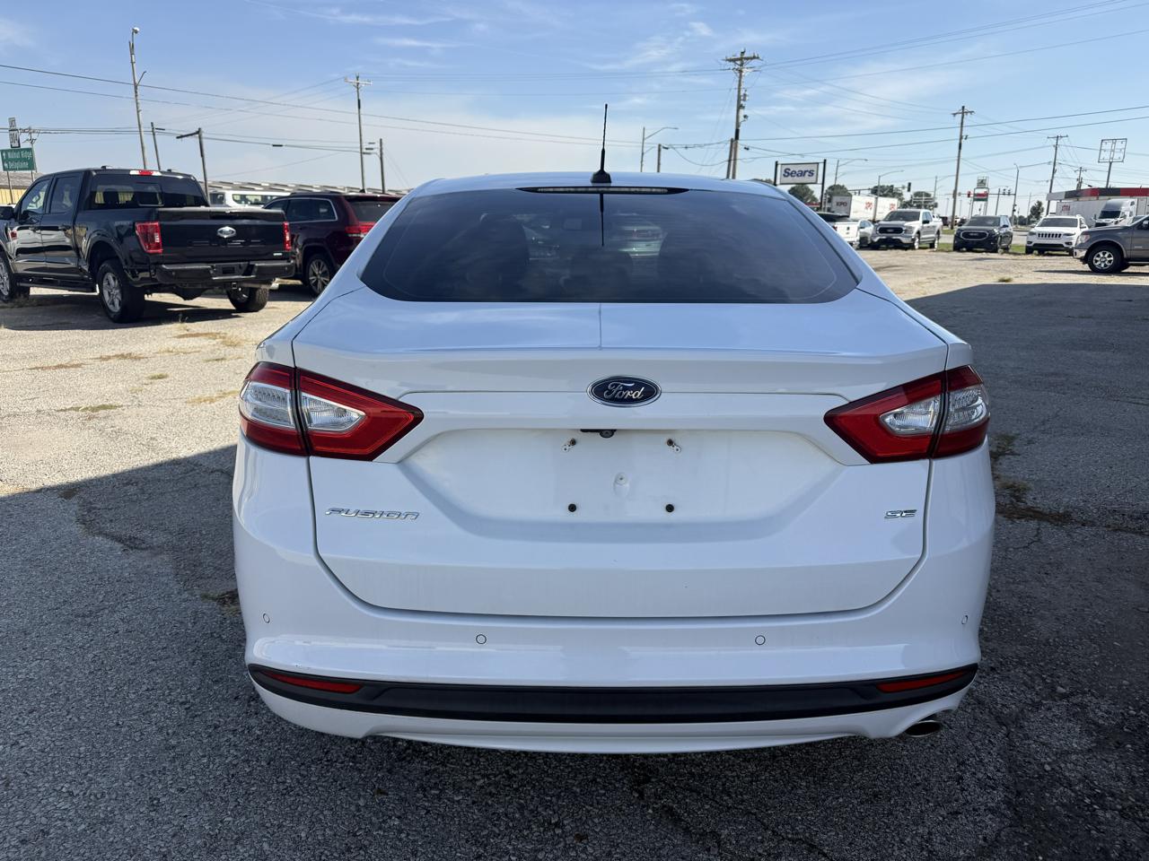 Ford Fusion 4dr Sdn SE FWD 2016