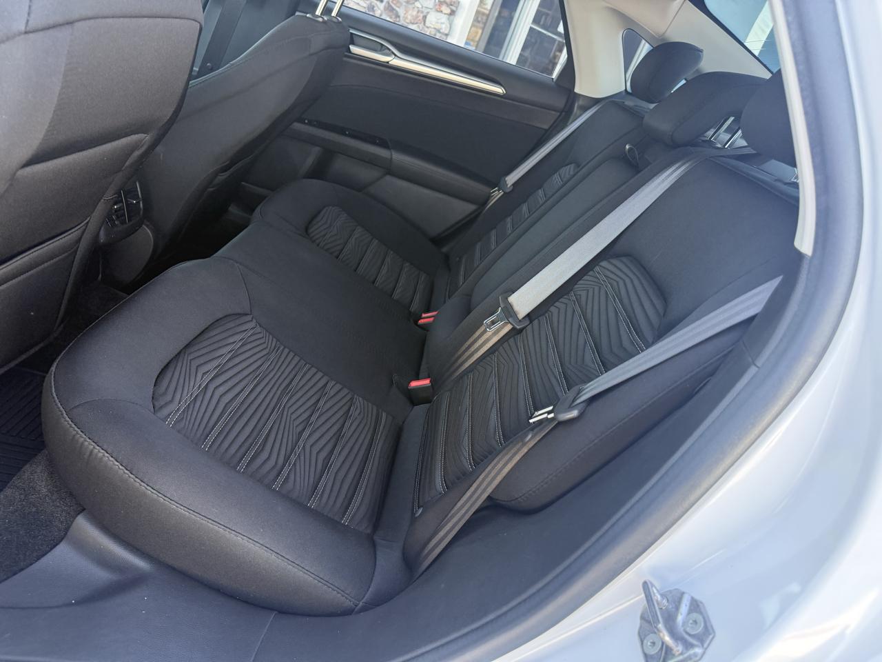 Ford Fusion 4dr Sdn SE FWD 2016
