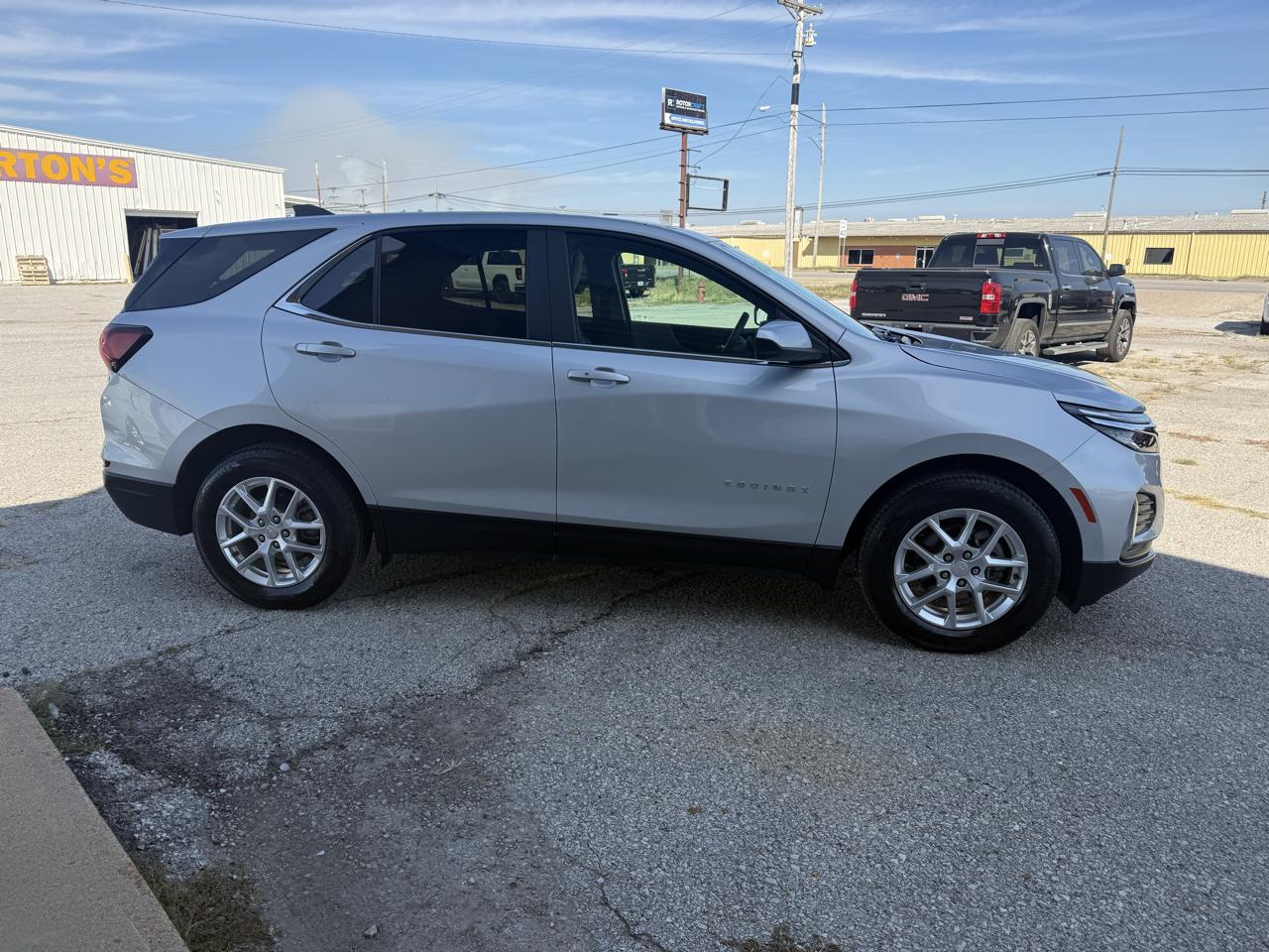 2022 Chevrolet Equinox FWD 4dr LT w/1LT