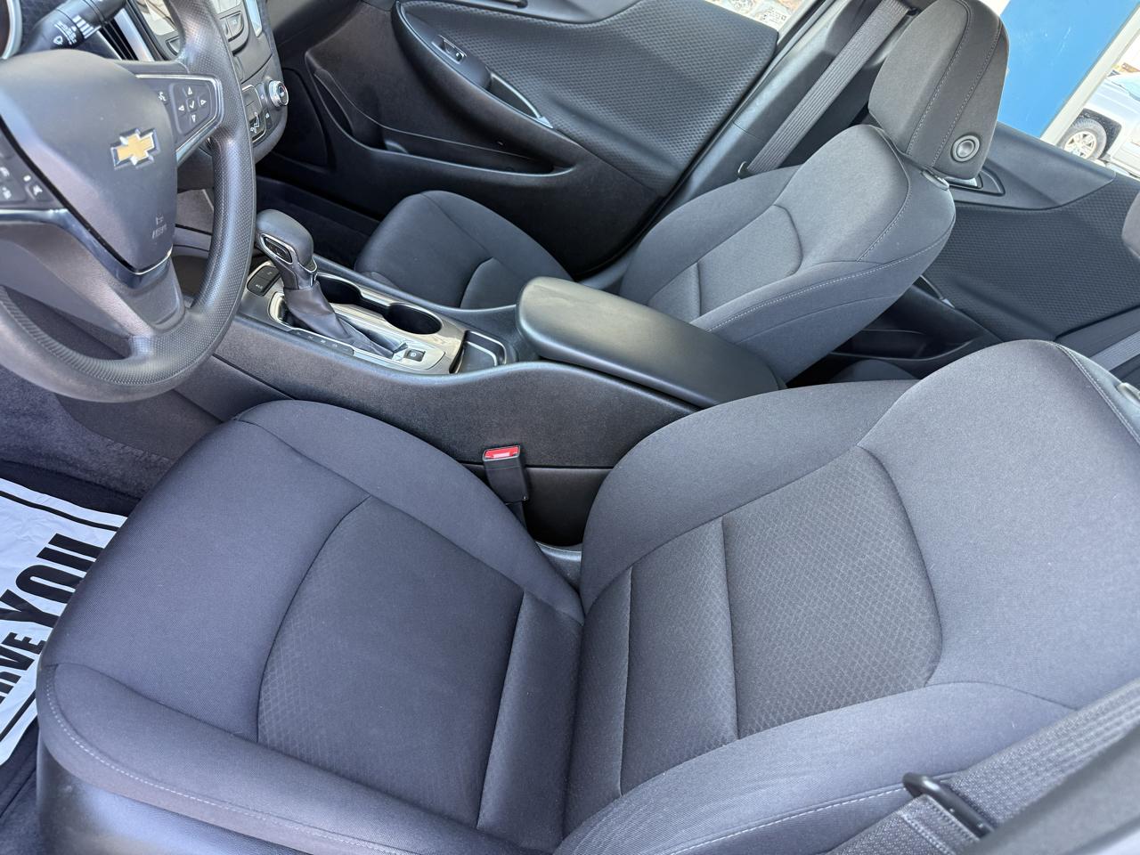 Chevrolet Malibu 4dr Sdn LS w/1FL 2024