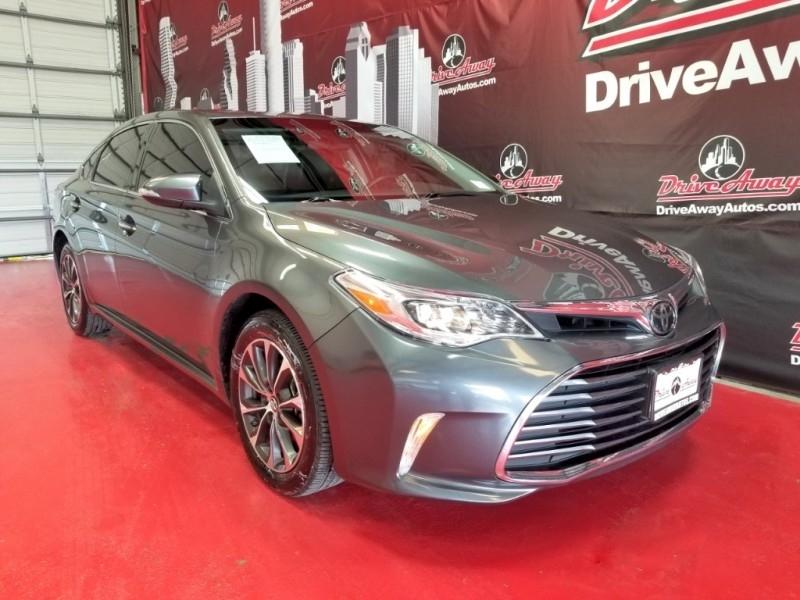 Toyota Avalon XLE 2018