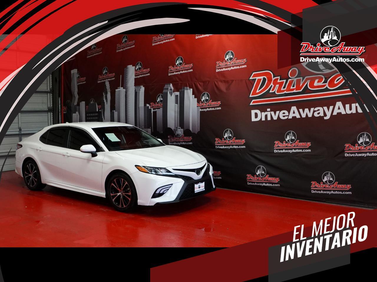 Toyota Camry XLE Auto (Natl) 2019